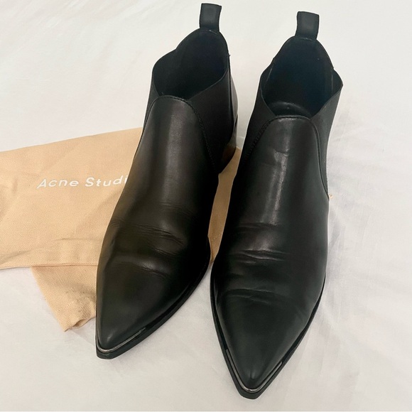 Acne Studios Size 40 Jenny Black Pointed Toe Low Ankle Chelsea Bootie/Boots - Picture 2 of 12